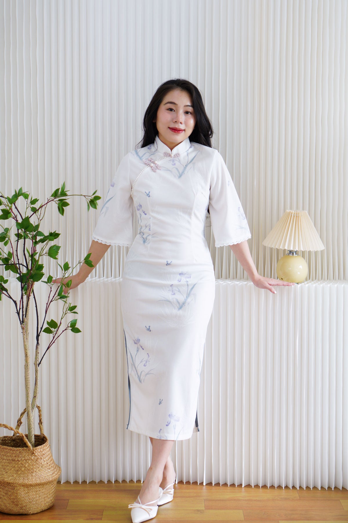 Mian Mid Sleeves Floral Maxi Cheongsam in White