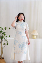 Ming Er Short Sleeve Layered Cheongsam Dress with Pearls in Cream and Blue