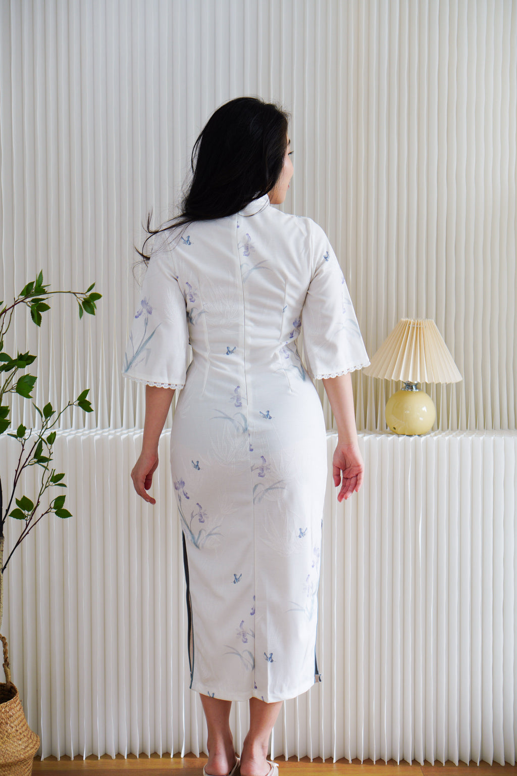 Mian Mid Sleeves Floral Maxi Cheongsam in White