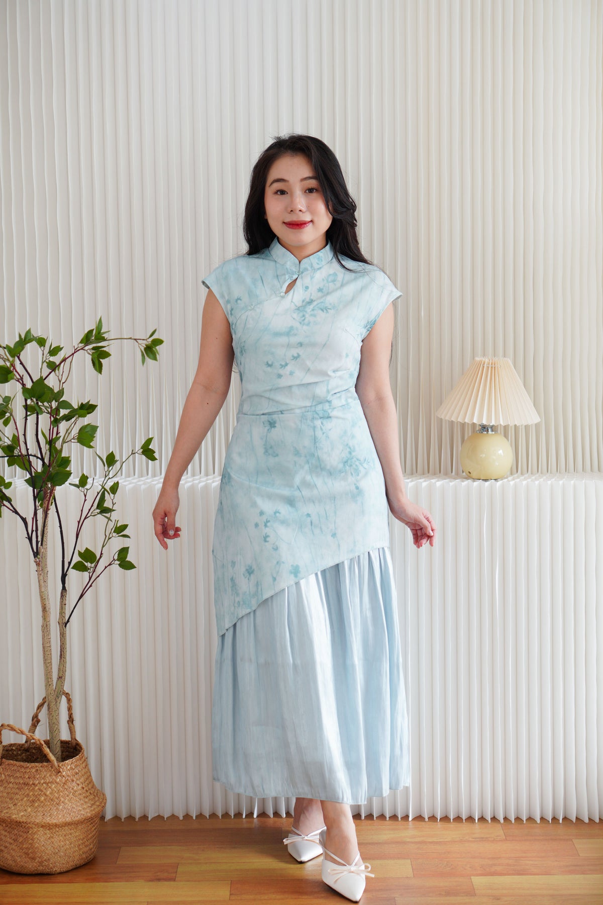 Yue Hua Tie Dye Floral Layered Cheongsam Maxi Dress in Green Blue