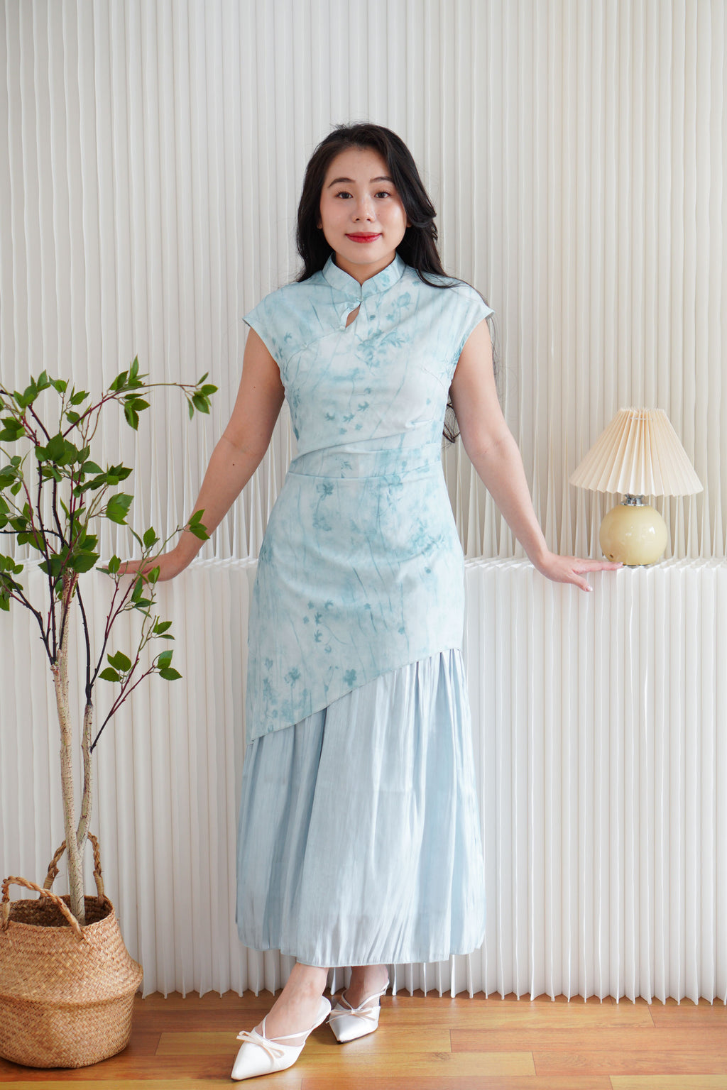 Yue Hua Tie Dye Floral Layered Cheongsam Maxi Dress in Green Blue