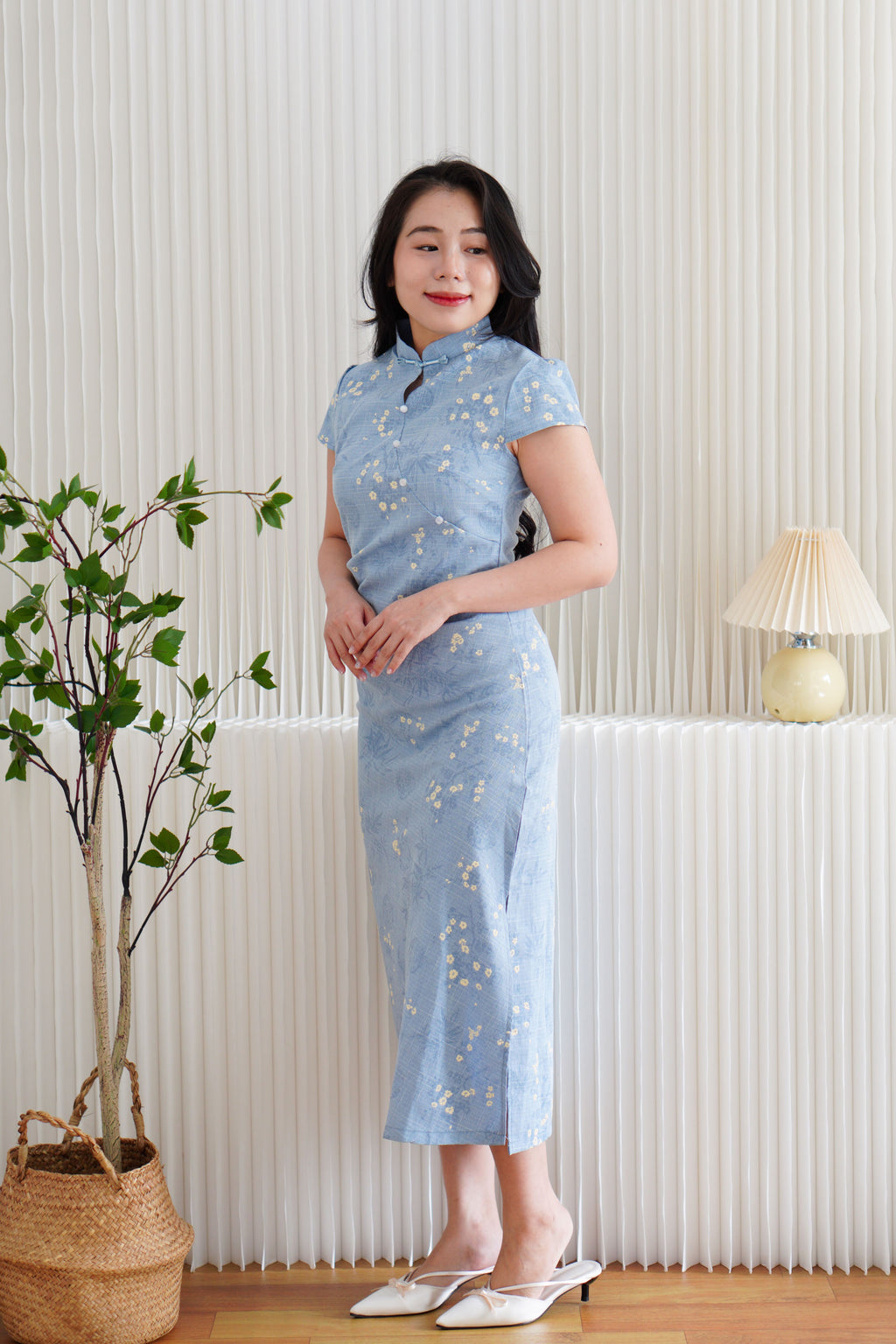Xi Ning Short Sleeve Floral Maxi Cheongsam in Blue