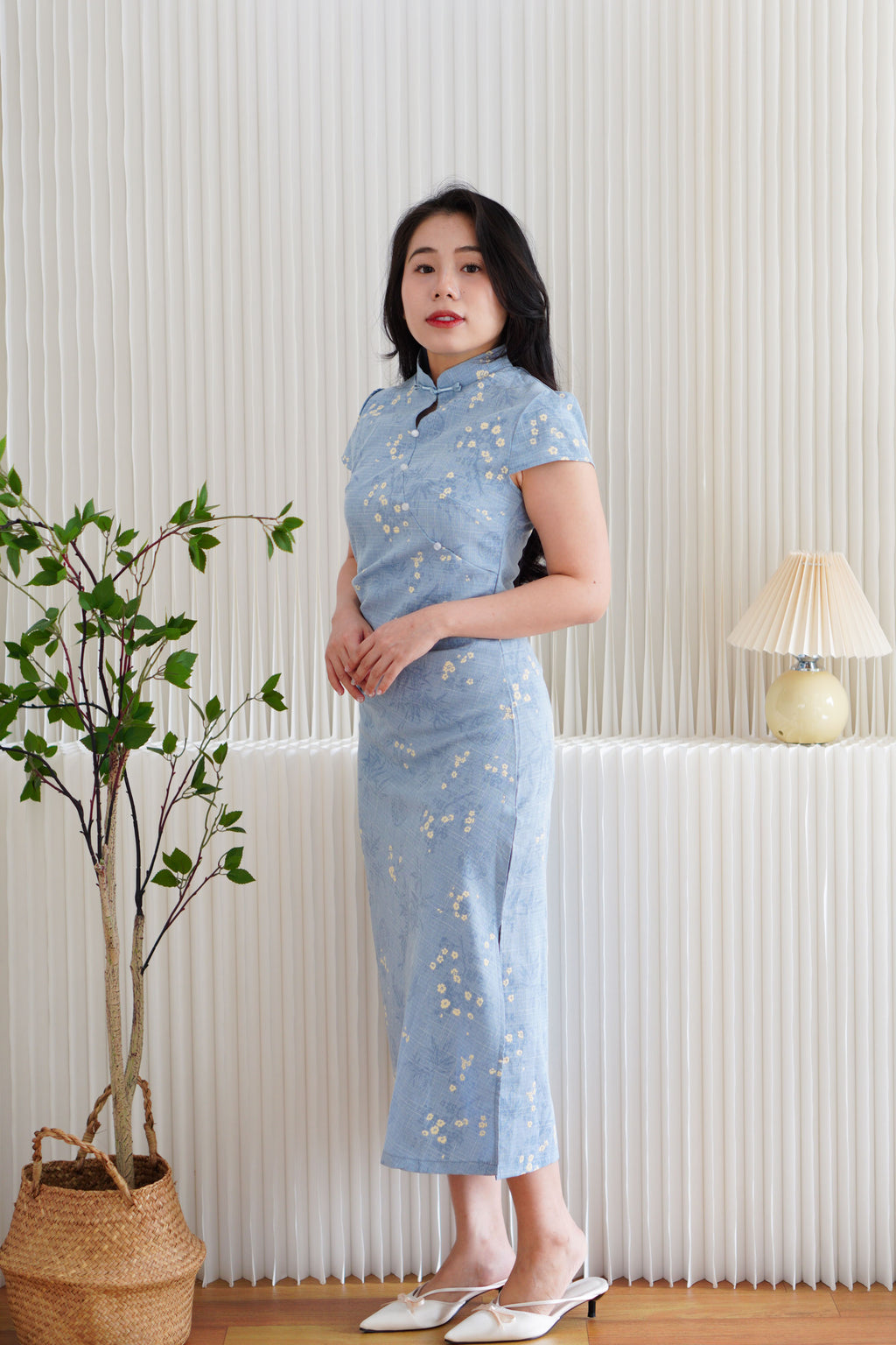 Xi Ning Short Sleeve Floral Maxi Cheongsam in Blue