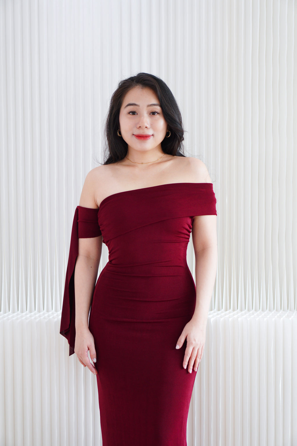 Feraya Off Shoulder Bodycon Maxi Dress in Red