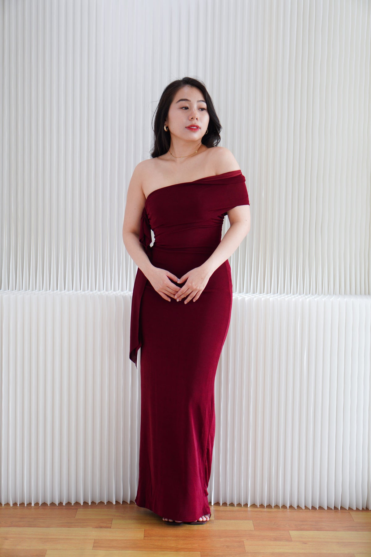 Feraya Off Shoulder Bodycon Maxi Dress in Red