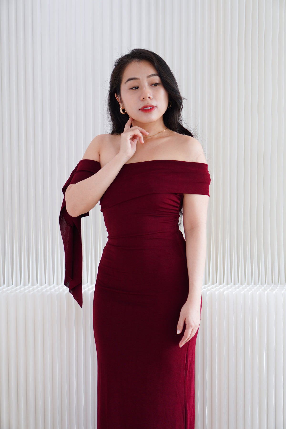 Feraya Off Shoulder Bodycon Maxi Dress in Red