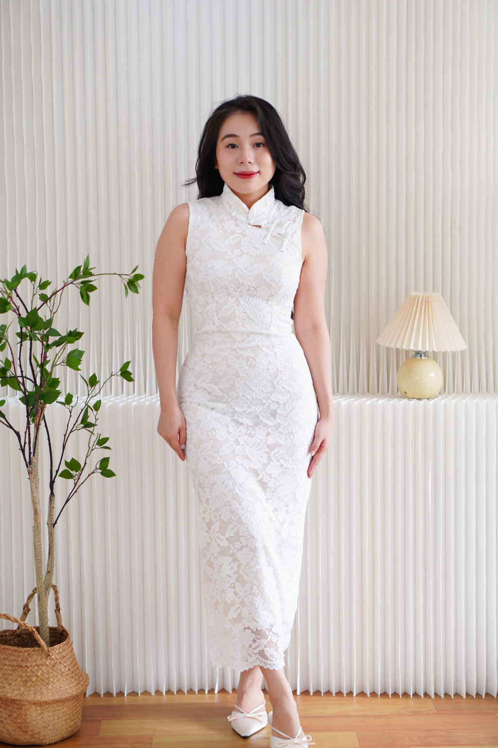 Ru Ting Lace Maxi Bodycon Cheongsam in Cream White