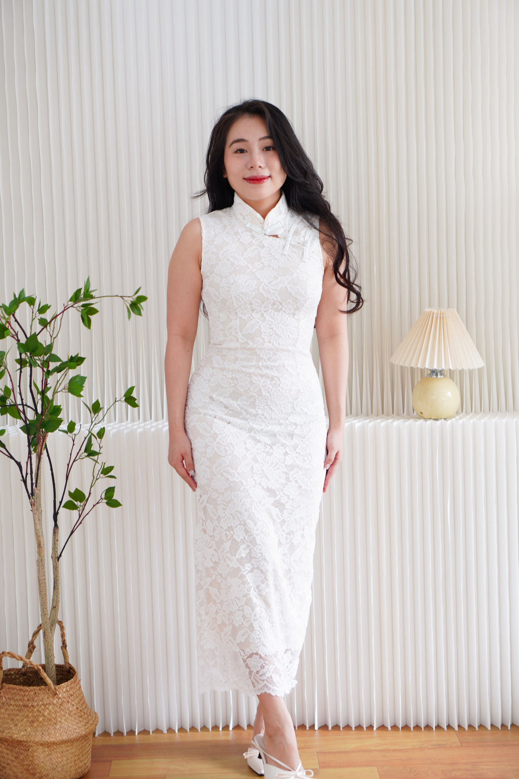 Ru Ting Lace Maxi Bodycon Cheongsam in Cream White