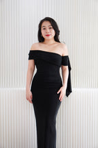 Feraya Off Shoulder Bodycon Maxi Dress in Black
