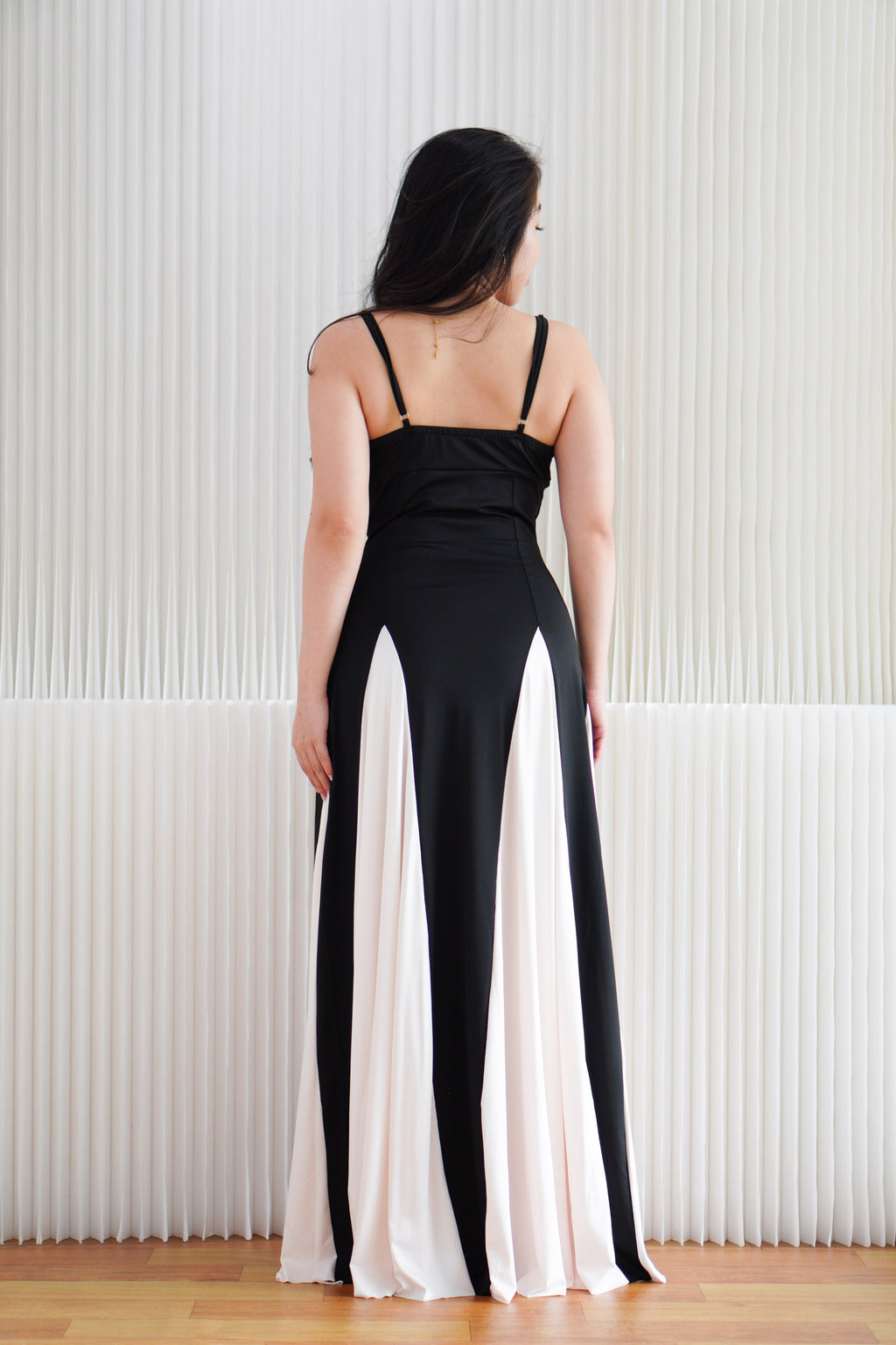 Dessa Colour Block Flowy Maxi Dress in Black and White