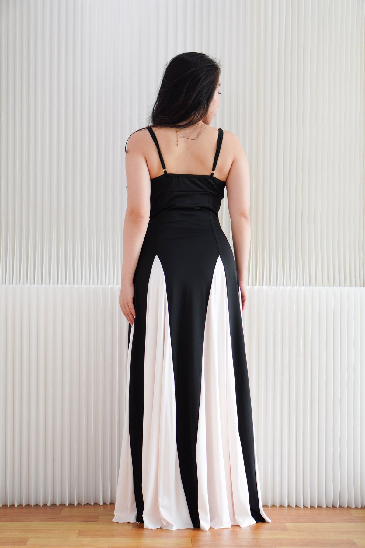 Dessa Colour Block Flowy Maxi Dress in Black and White