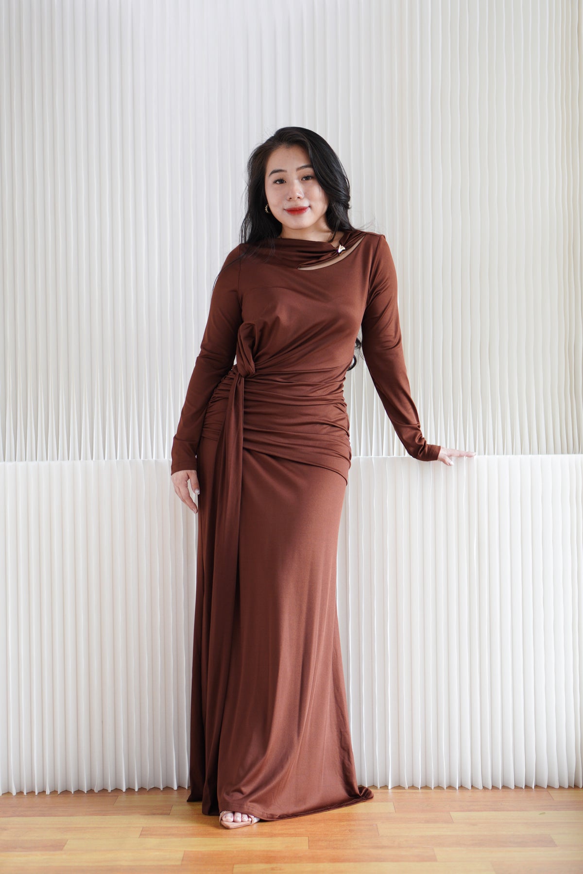 Mihara Long Sleeve Ruched Waist Maxi Dress with Cuff in Brown