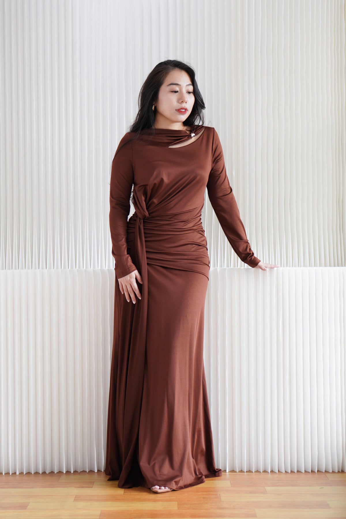 Mihara Long Sleeve Ruched Waist Maxi Dress with Cuff in Brown