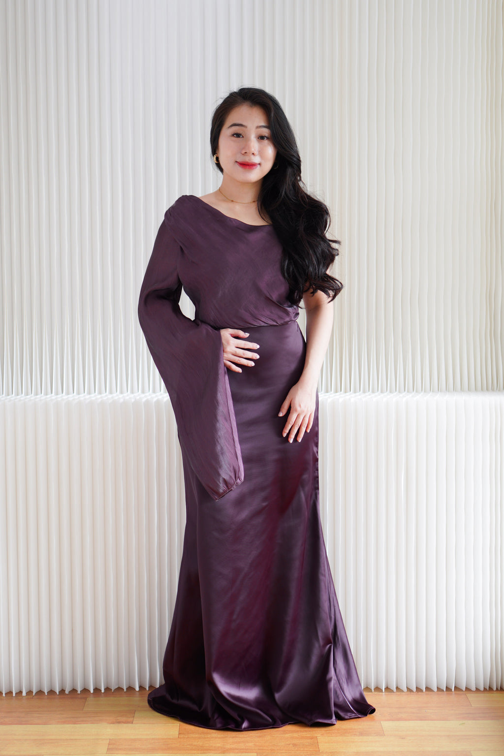 Elune Toga Sleeves Satin High Waist Maxi Dress in Purple