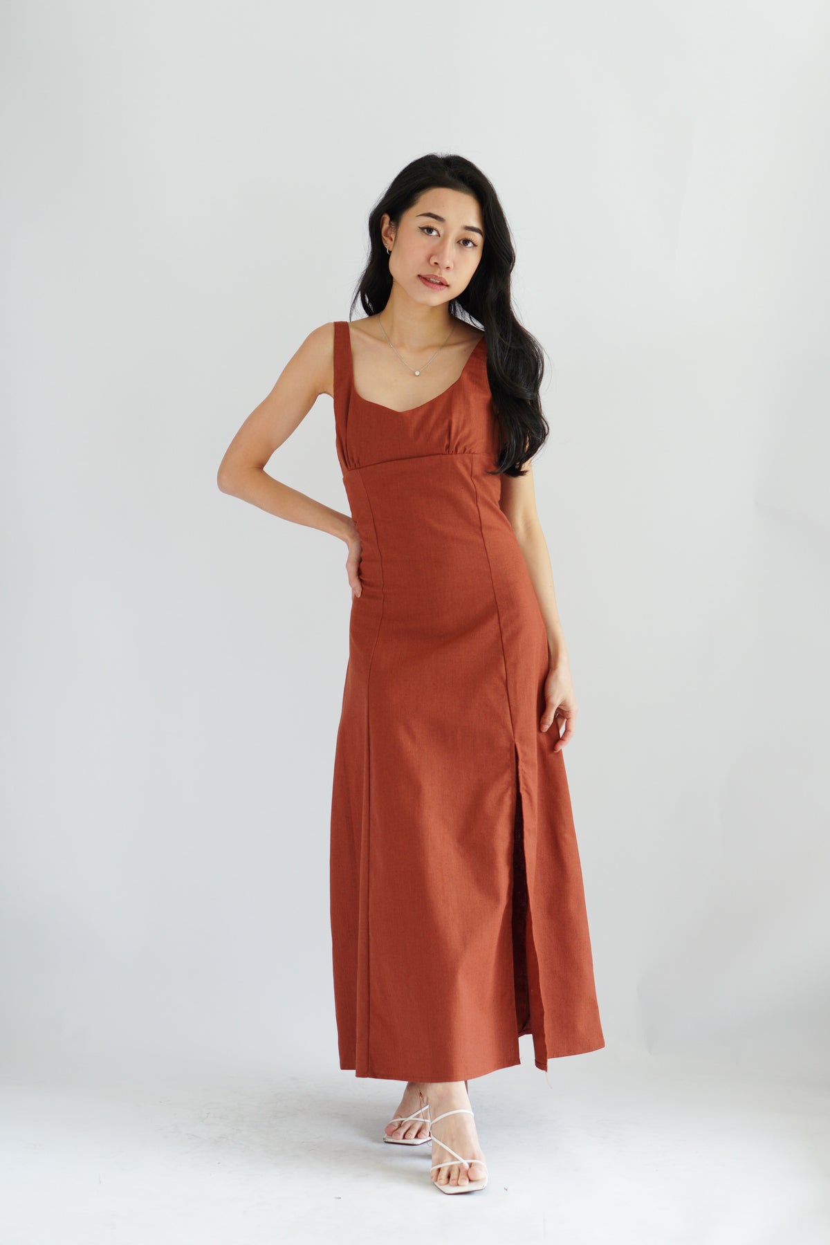 Haevia Linen A-Line Dress with Slit in Brick Red
