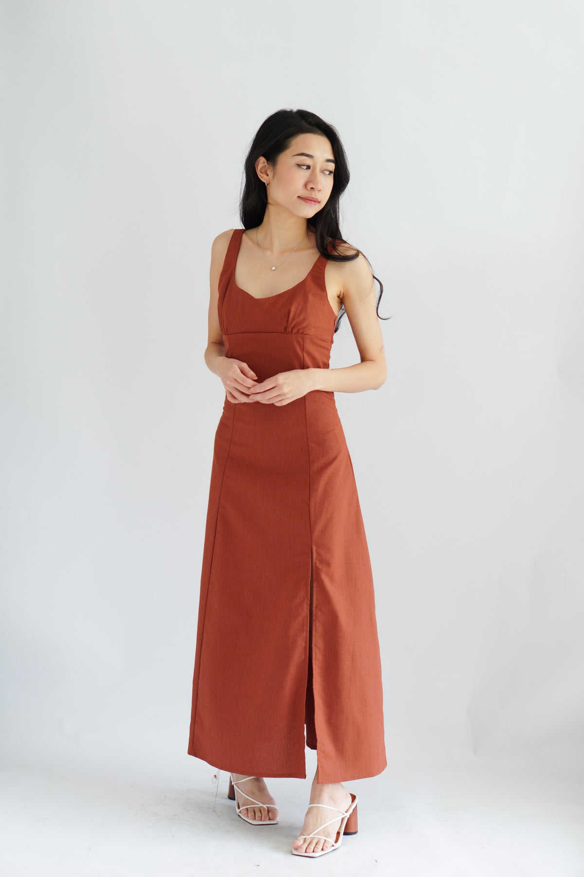 Haevia Linen A-Line Dress with Slit in Brick Red