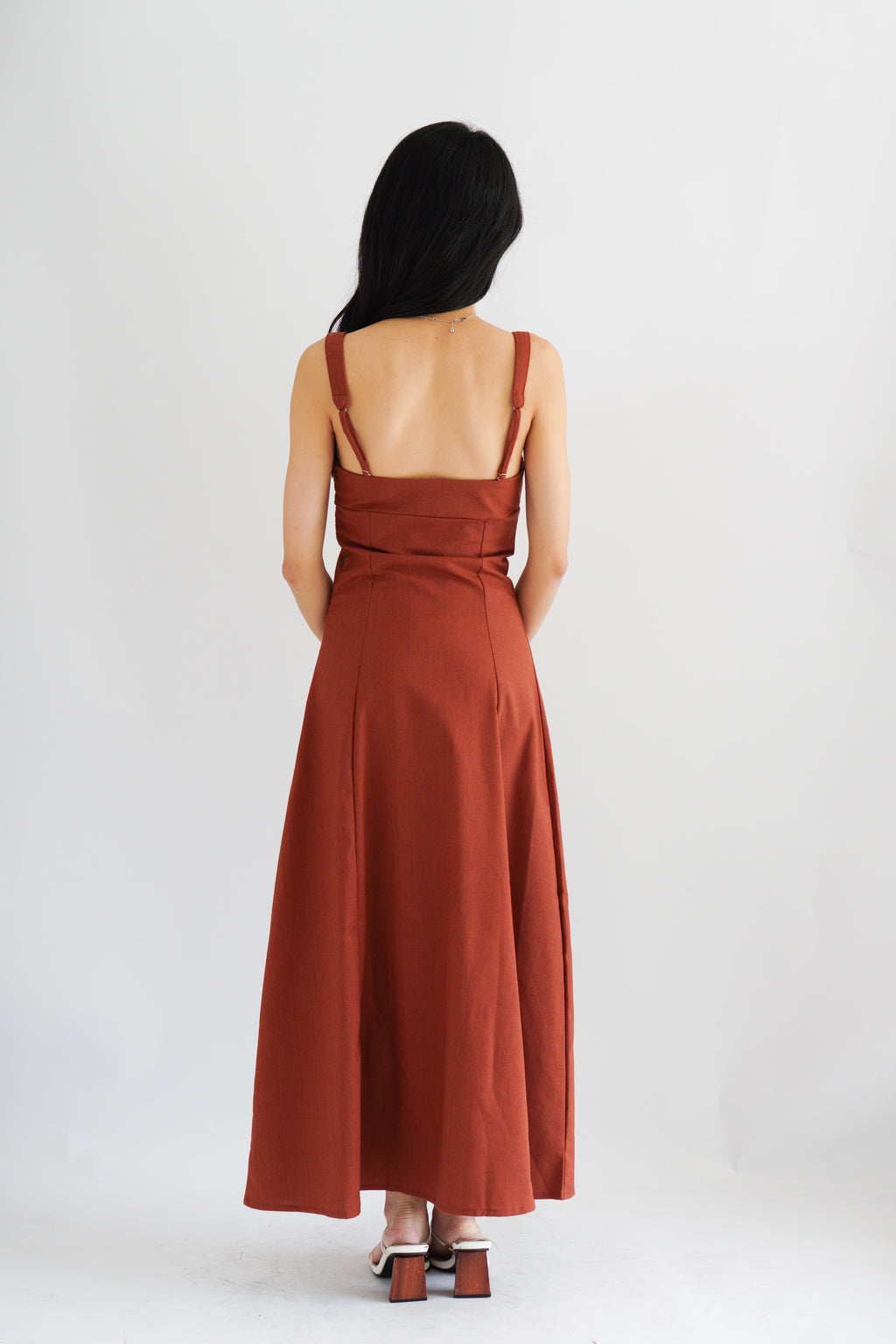 Haevia Linen A-Line Dress with Slit in Brick Red