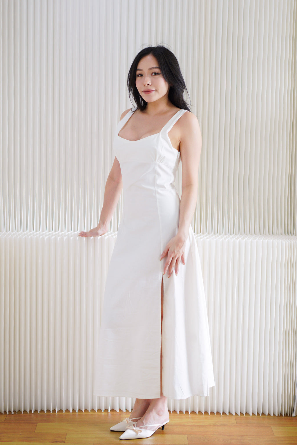 Haevia Linen A-Line Dress with Slit in White