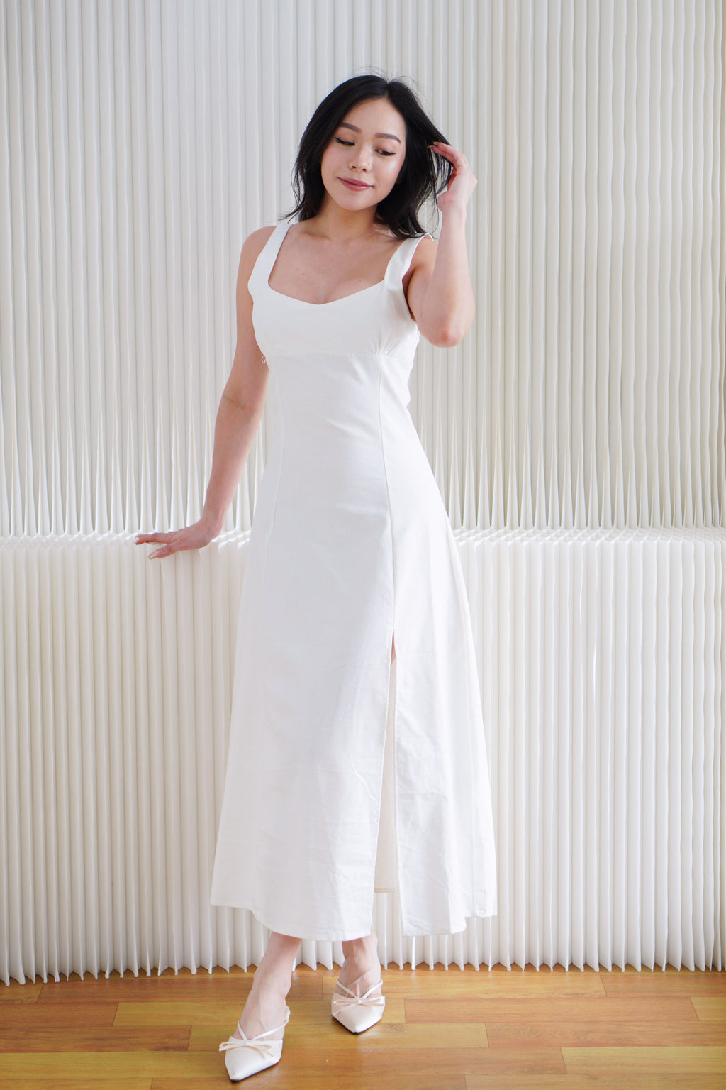 Haevia Linen A-Line Dress with Slit in White
