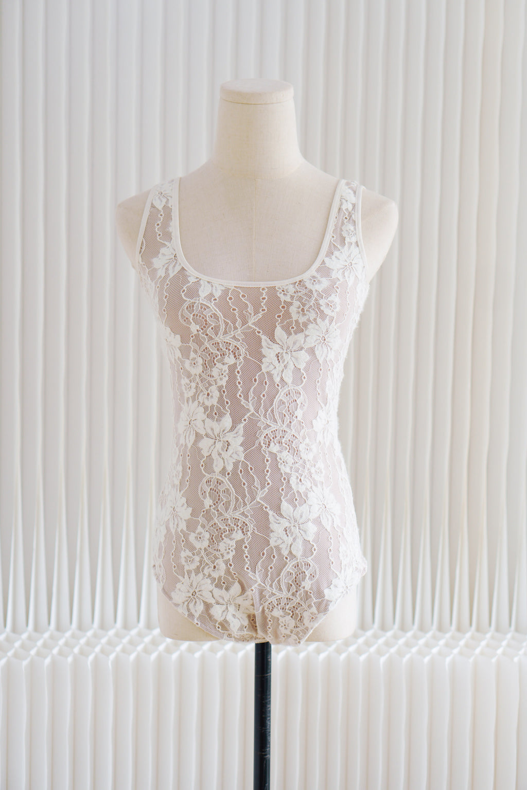 Maven Lace Bodysuit in White