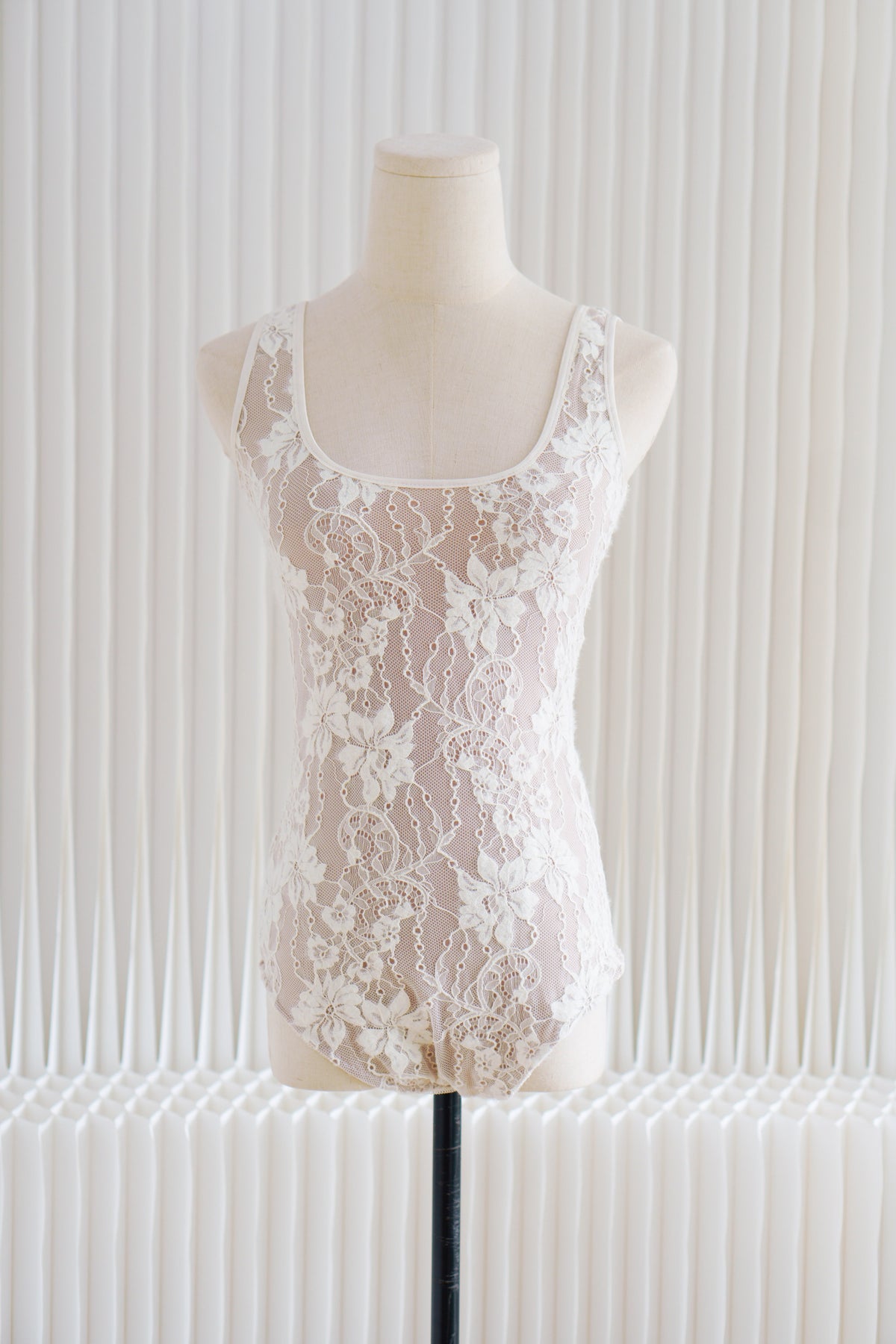 Maven Lace Bodysuit in White