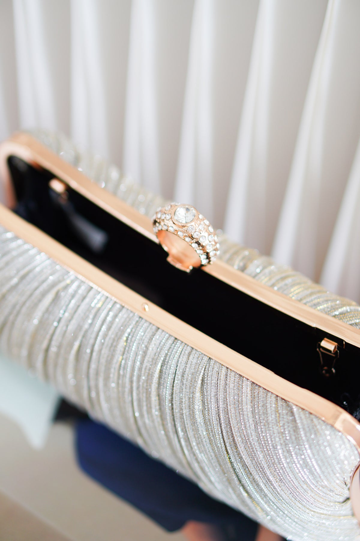 (BACKORDER) Dinner Clutch in Black