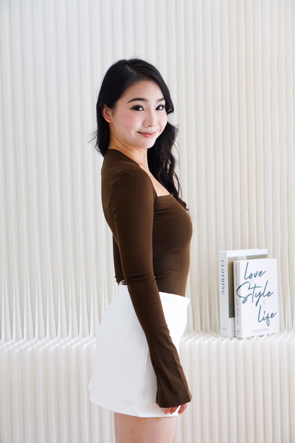 Kova Queen Anne Neckline Long Sleeve Top in Brown