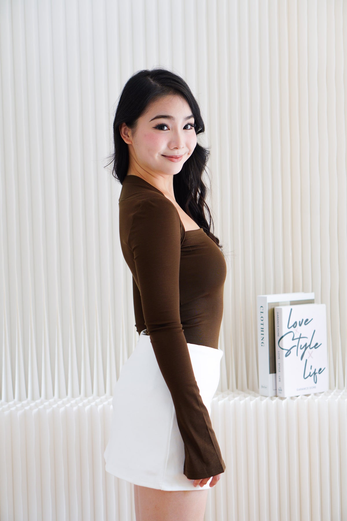 Kova Queen Anne Neckline Long Sleeve Top in Brown