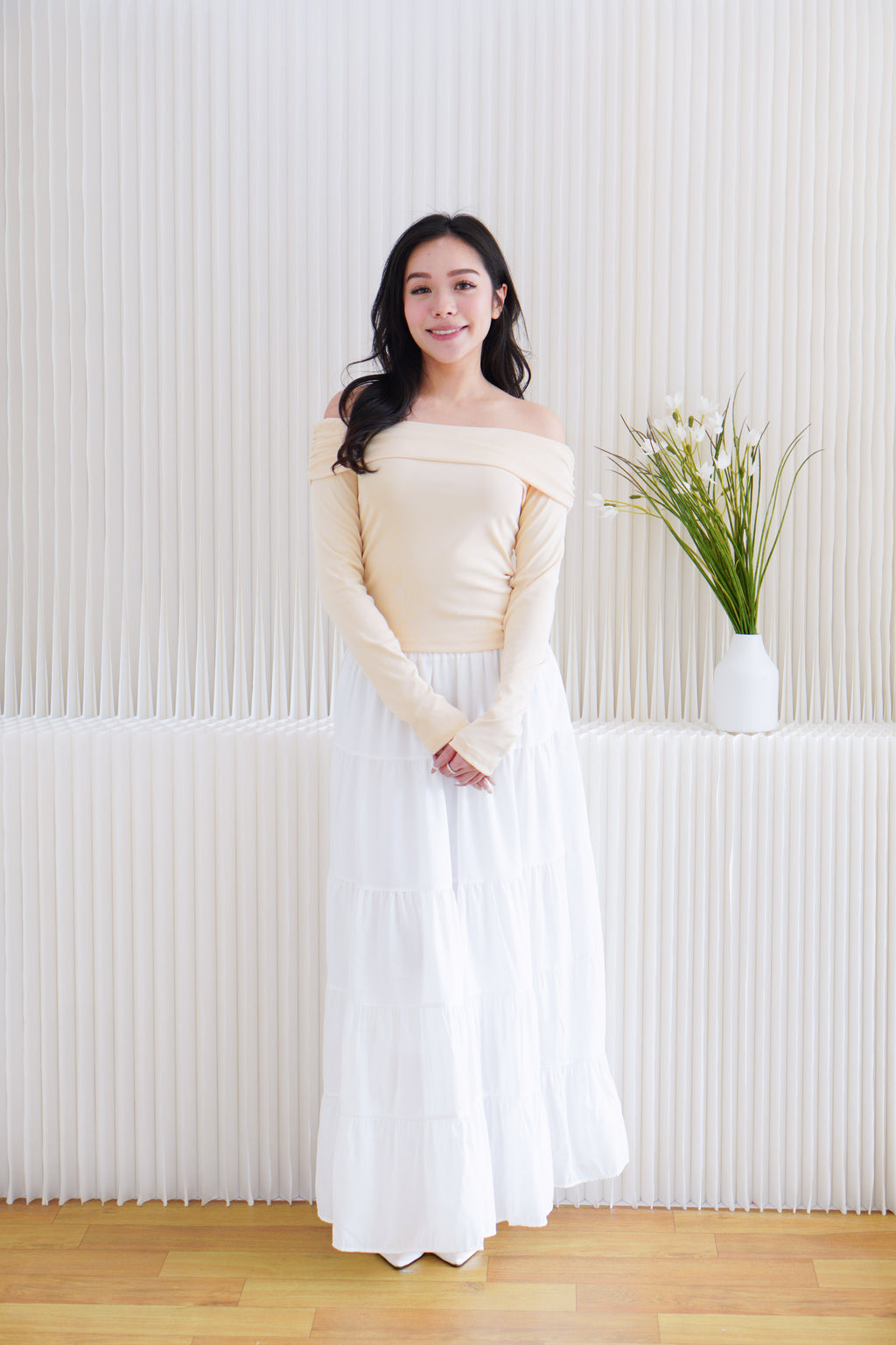 Everlia Off Shoulder Top in Yellow Beige