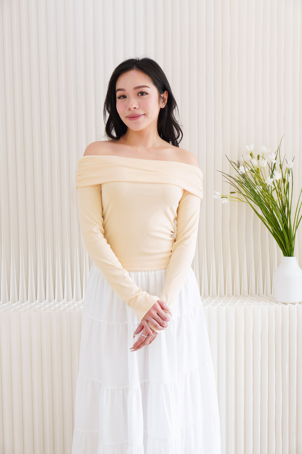 Everlia Off Shoulder Top in Yellow Beige