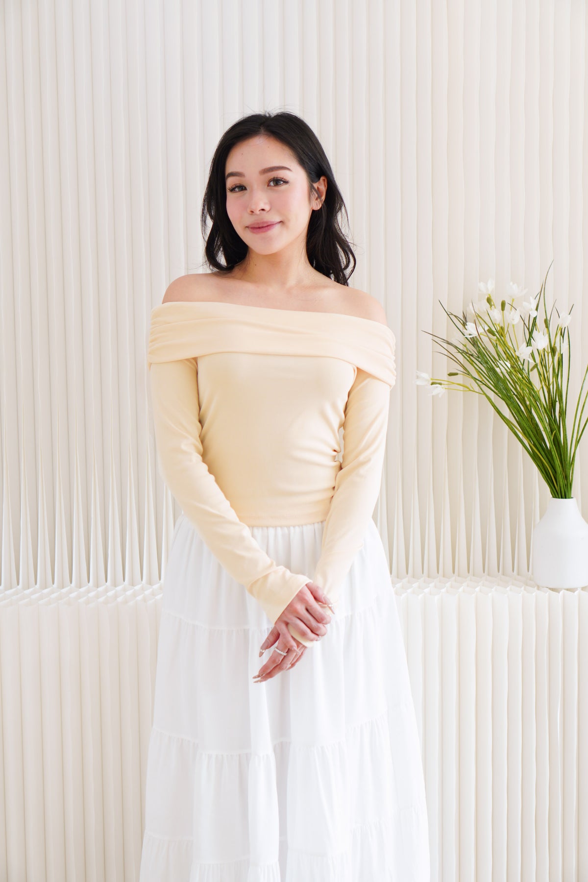 Everlia Off Shoulder Top in Yellow Beige