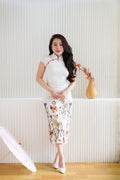 Zhen Ya Short Sleeves Floral Cheongsam In Cream with Red Lining