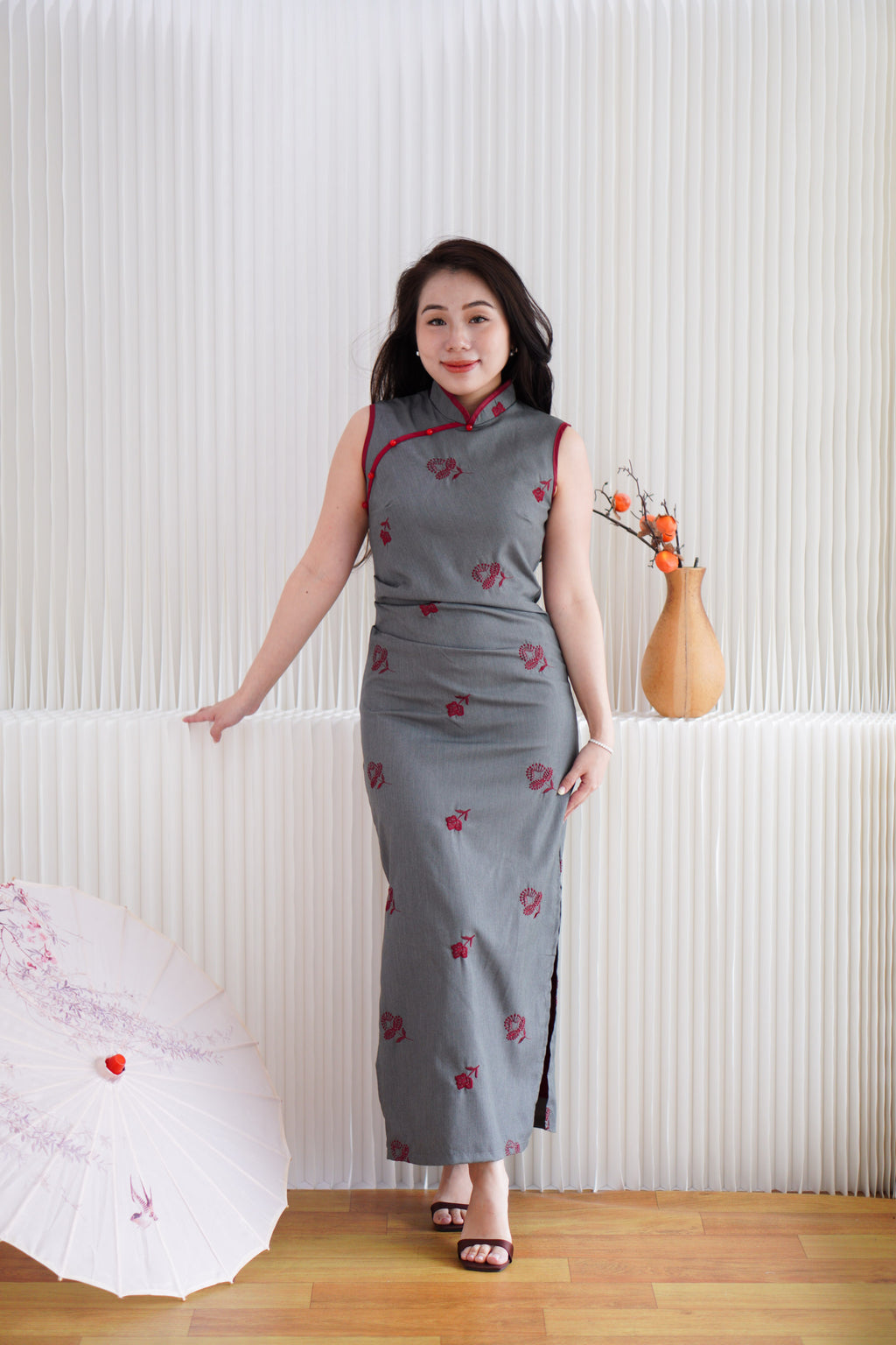 Yu Ting Straight Cut High Neck Cheongsam in Dark Grey and Red