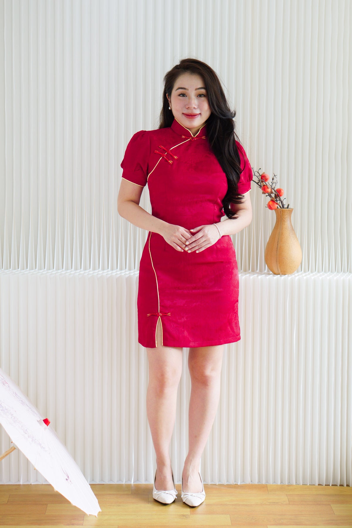 Xiao Ru Puffy Sleeves Mini Cheongsam in Red