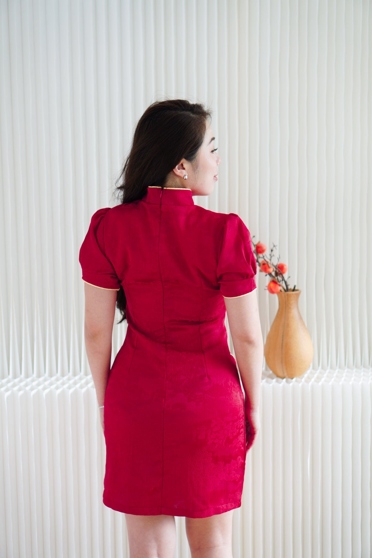 Xiao Ru Puffy Sleeves Mini Cheongsam in Red
