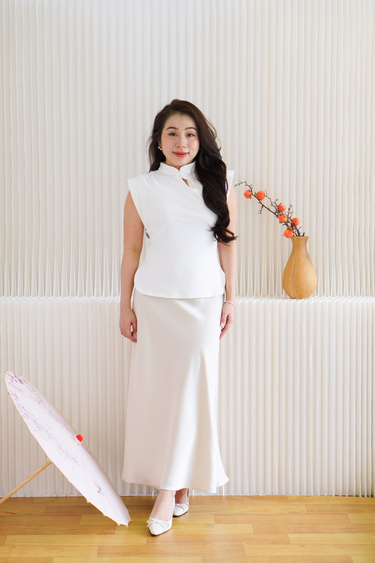 (BACKORDER) Yi Ru Modern Cheongsam Top in White