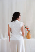 (BACKORDER) Yi Ru Modern Cheongsam Top in White