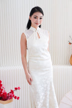 Yi Ning High Neck Cheongsam with Slit in Cream White