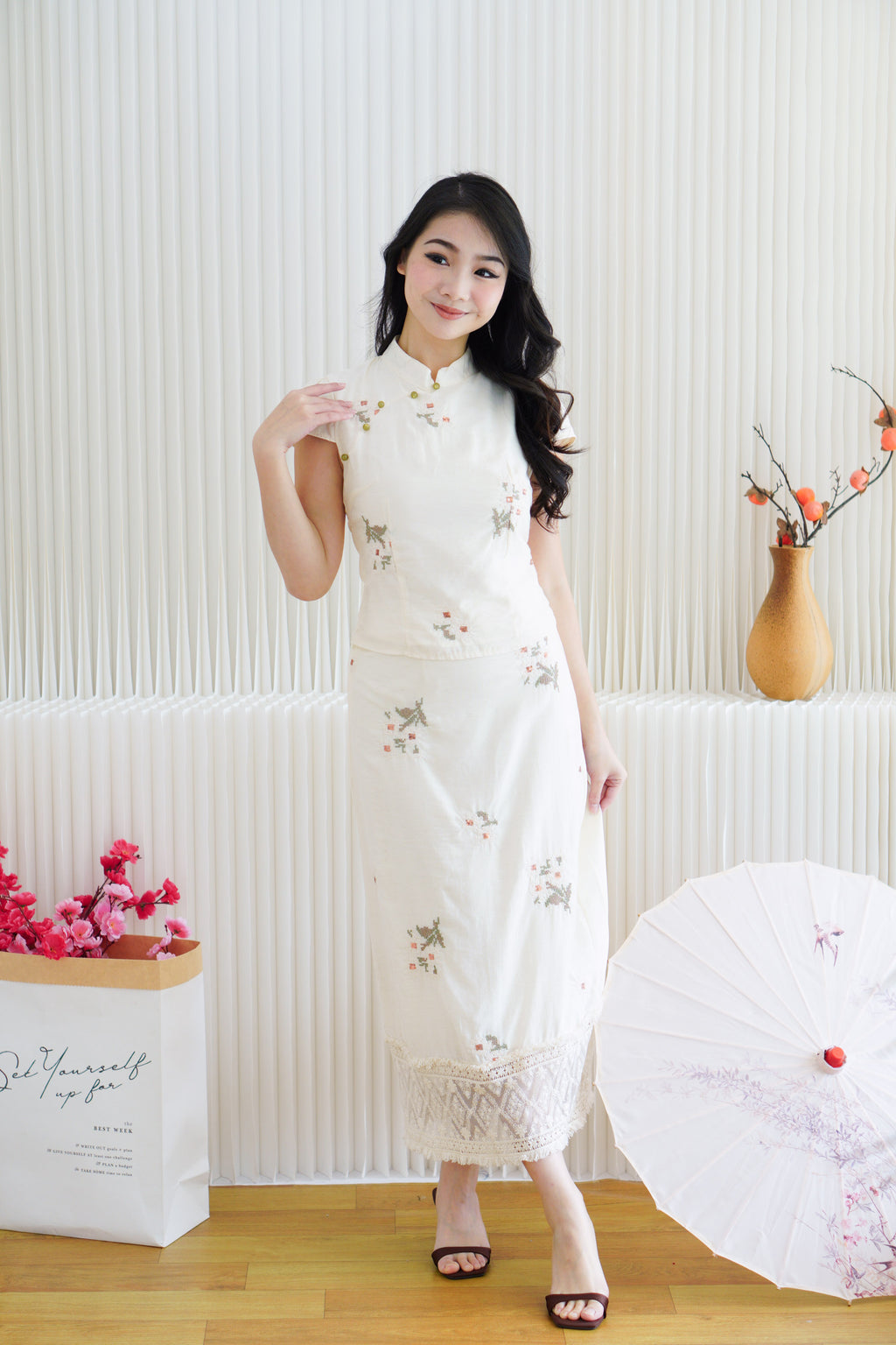 Jing Wen Modern Cheongsam 2 Piece Skirt Set in Cream