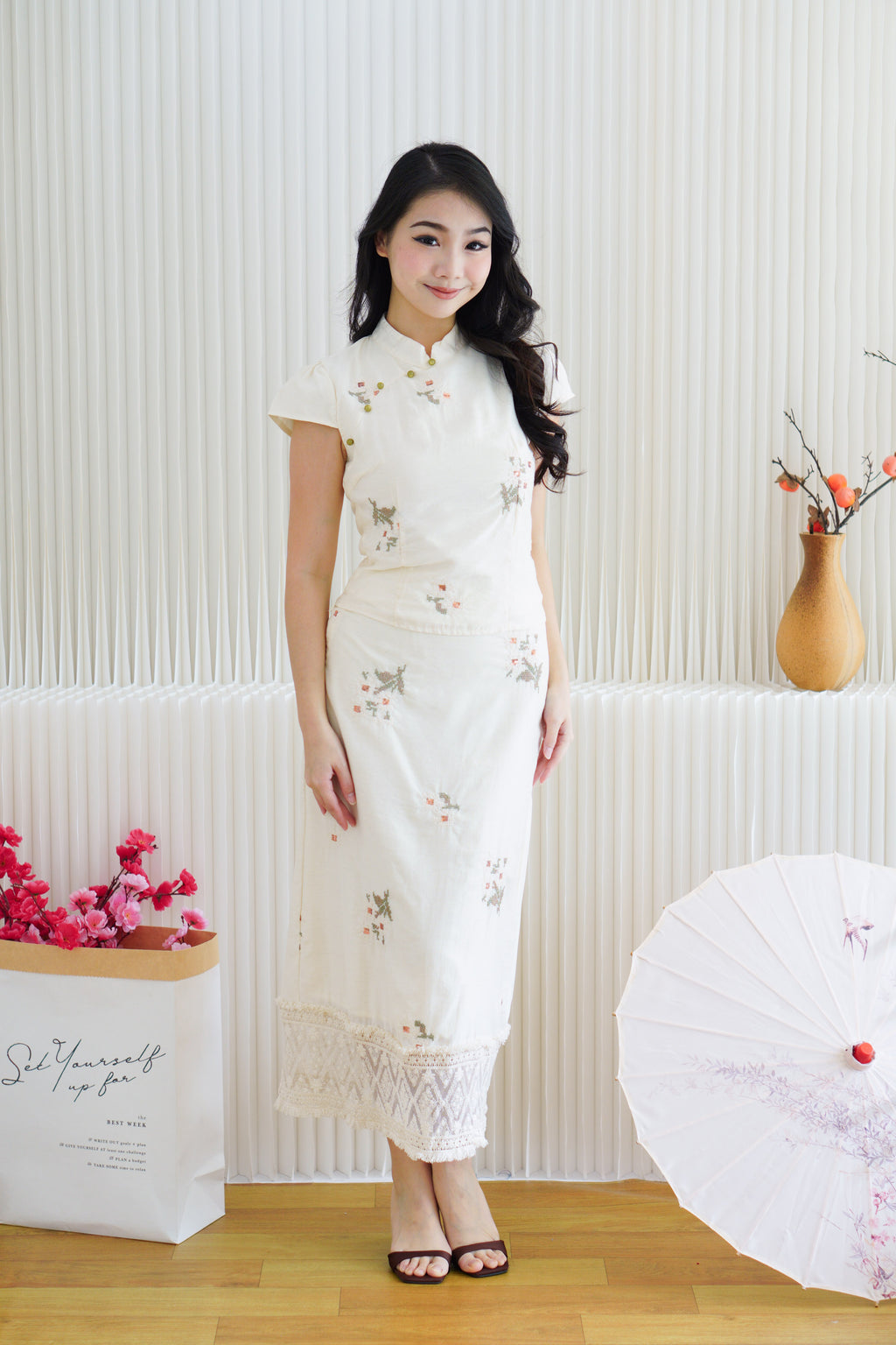 Jing Wen Modern Cheongsam 2 Piece Skirt Set in Cream