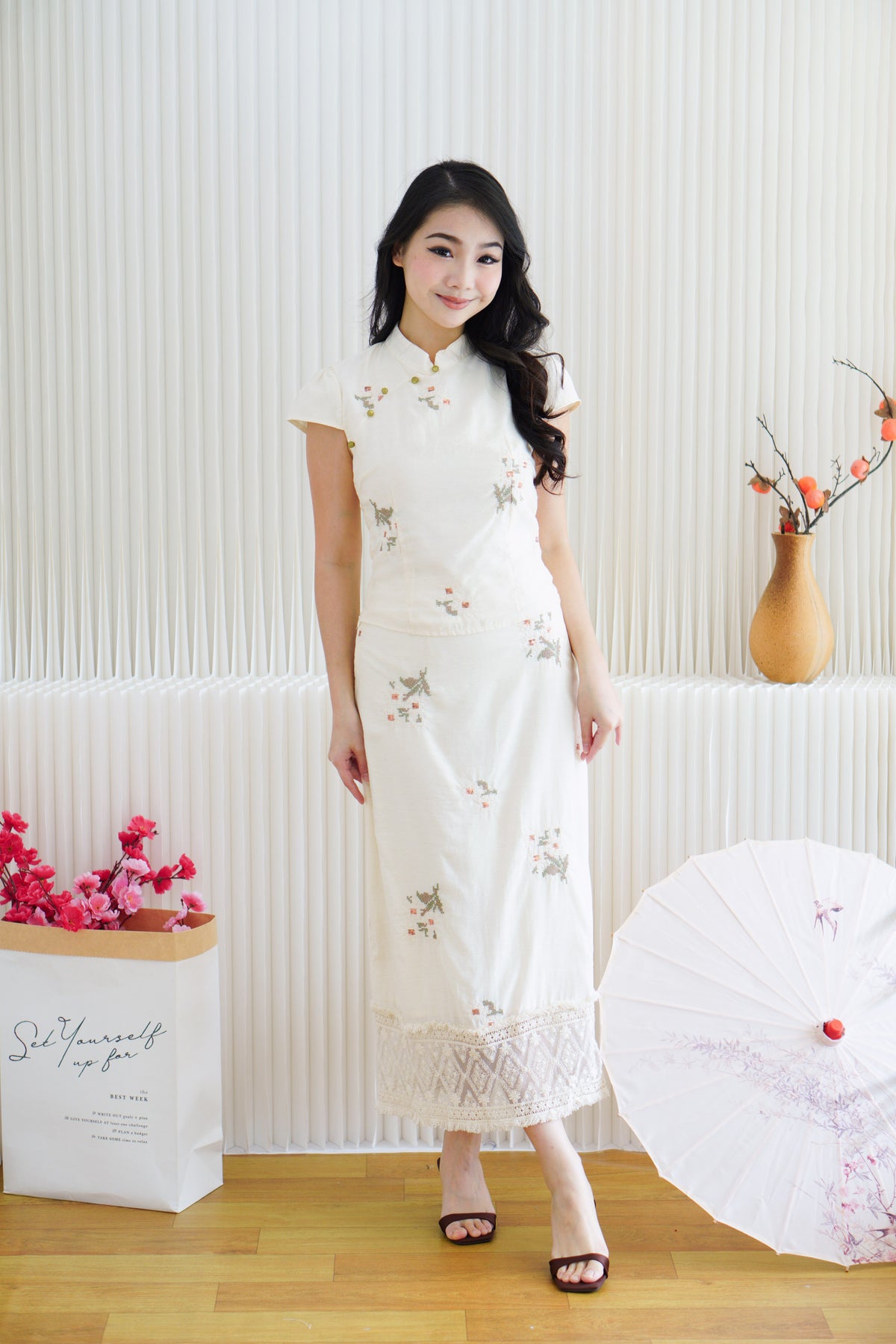 Jing Wen Modern Cheongsam 2 Piece Skirt Set in Cream