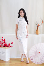 Wan Er Short Sleeves Floral Cheongsam in White
