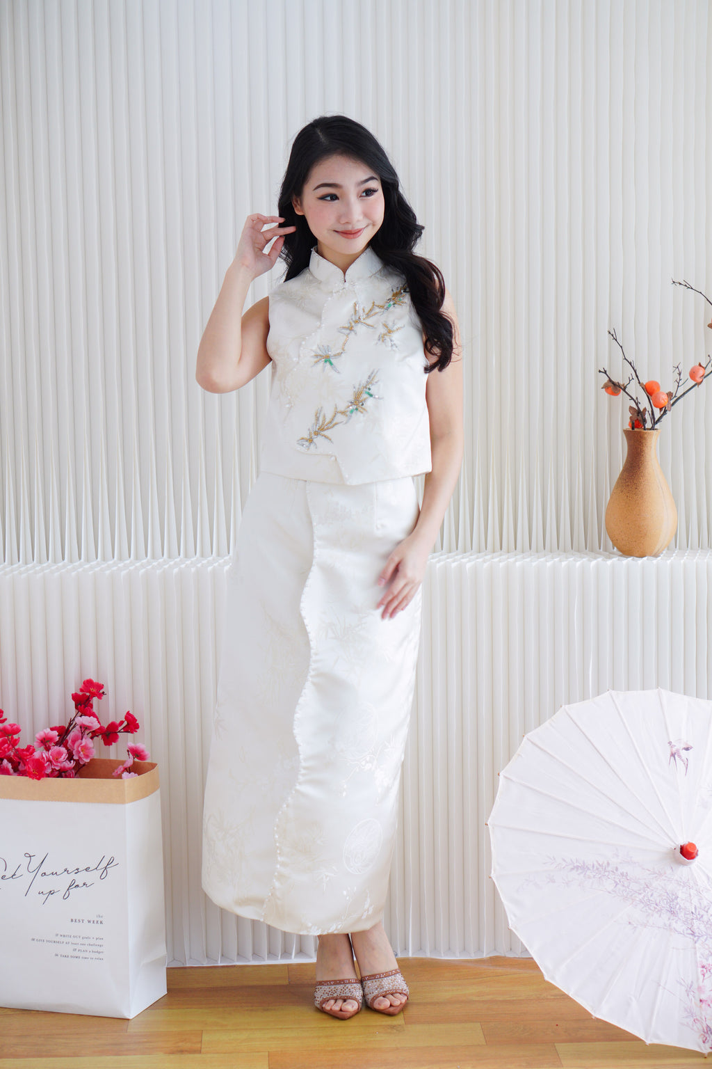 (Premium) Bai Lu Embellished 2 Piece Cheongsam Skirt Set in White