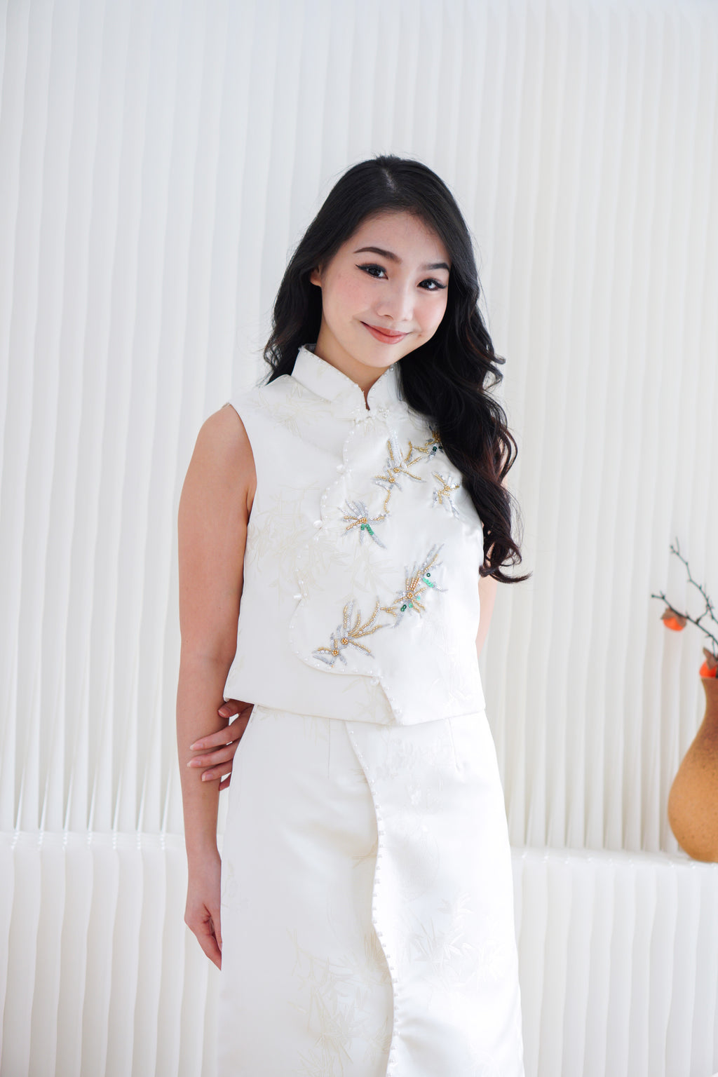 (Premium) Bai Lu Embellished 2 Piece Cheongsam Skirt Set in White