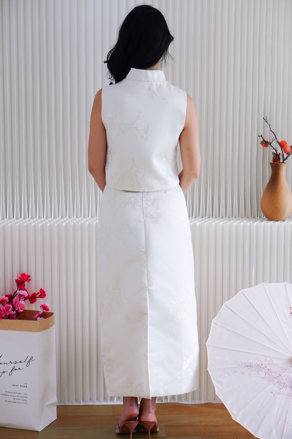 (Premium) Bai Lu Embellished 2 Piece Cheongsam Skirt Set in White
