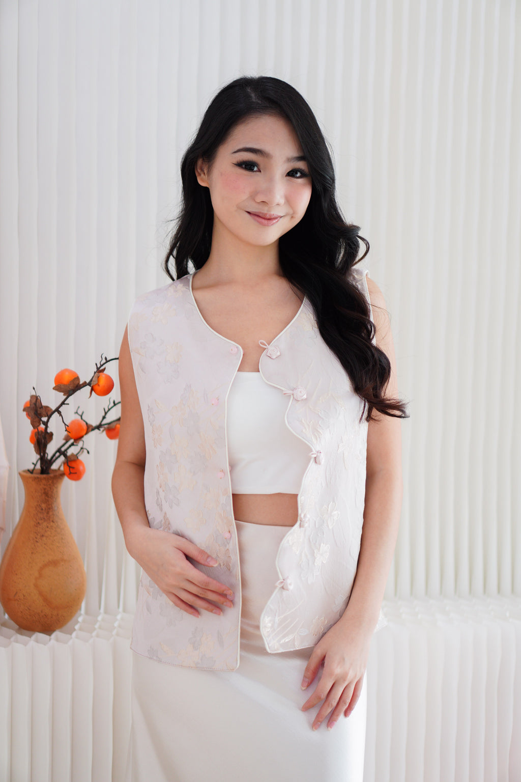 Yu Wen Floral Scallop Edge Cheongsam Vest Top in Light Pink