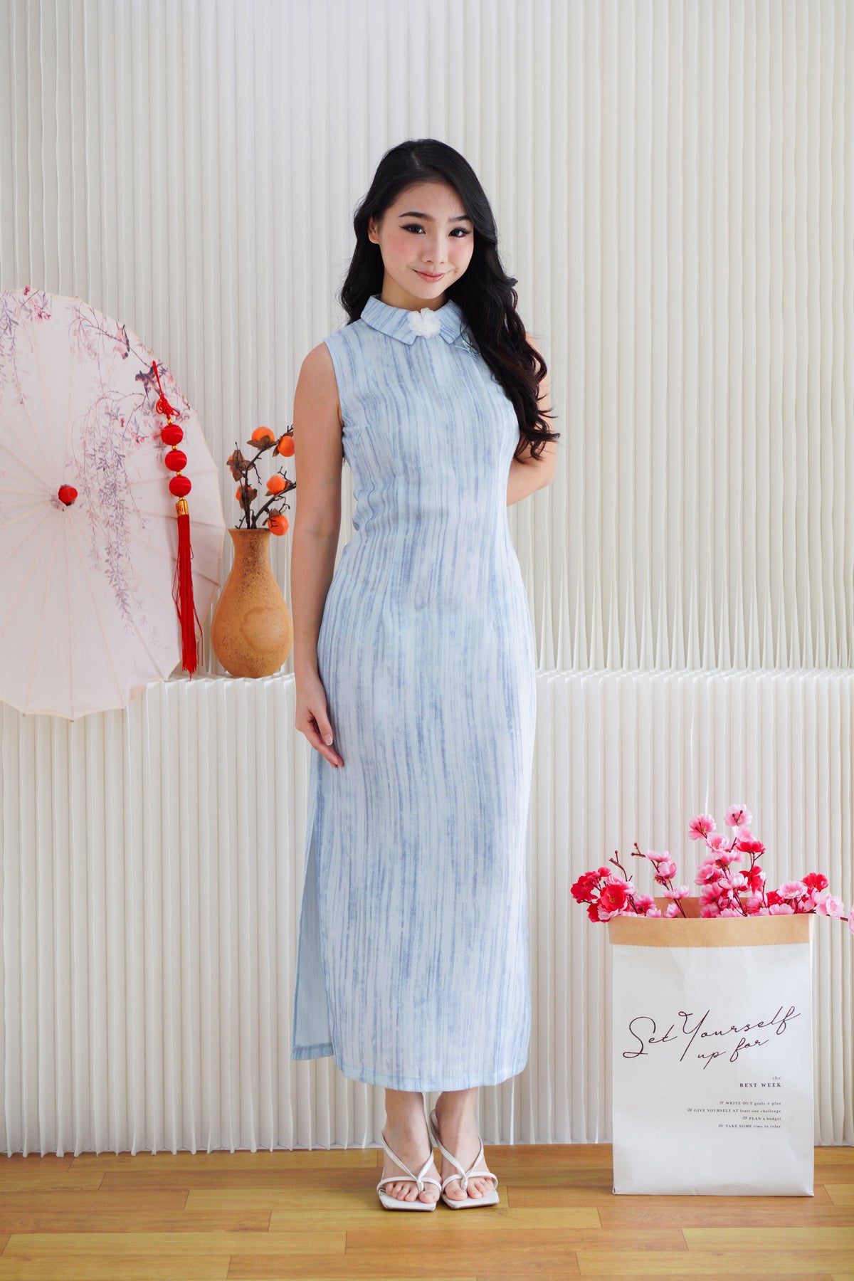 Hai Lan High Neck Modern Collar Maxi Cheongsam in Blue