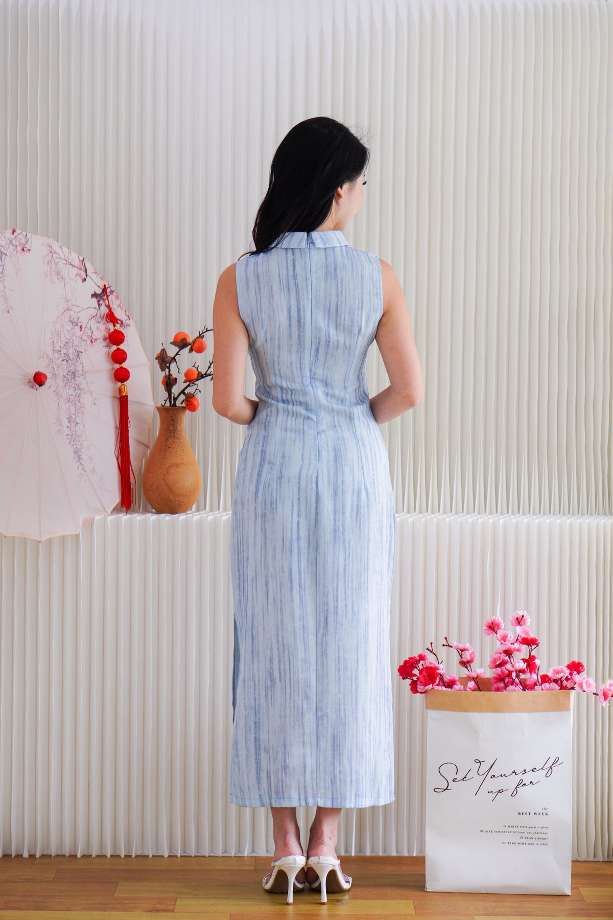 Hai Lan High Neck Modern Collar Maxi Cheongsam in Blue