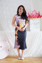 2.0 Ai Wei Floral Modern Cheongsam in Black