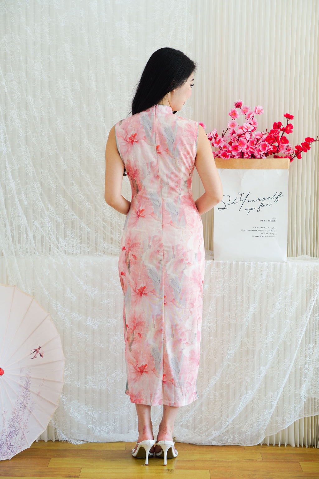 Yang Xi Floral High Neck Mesh Sleeveless Bodycon Cheongsam in Pink